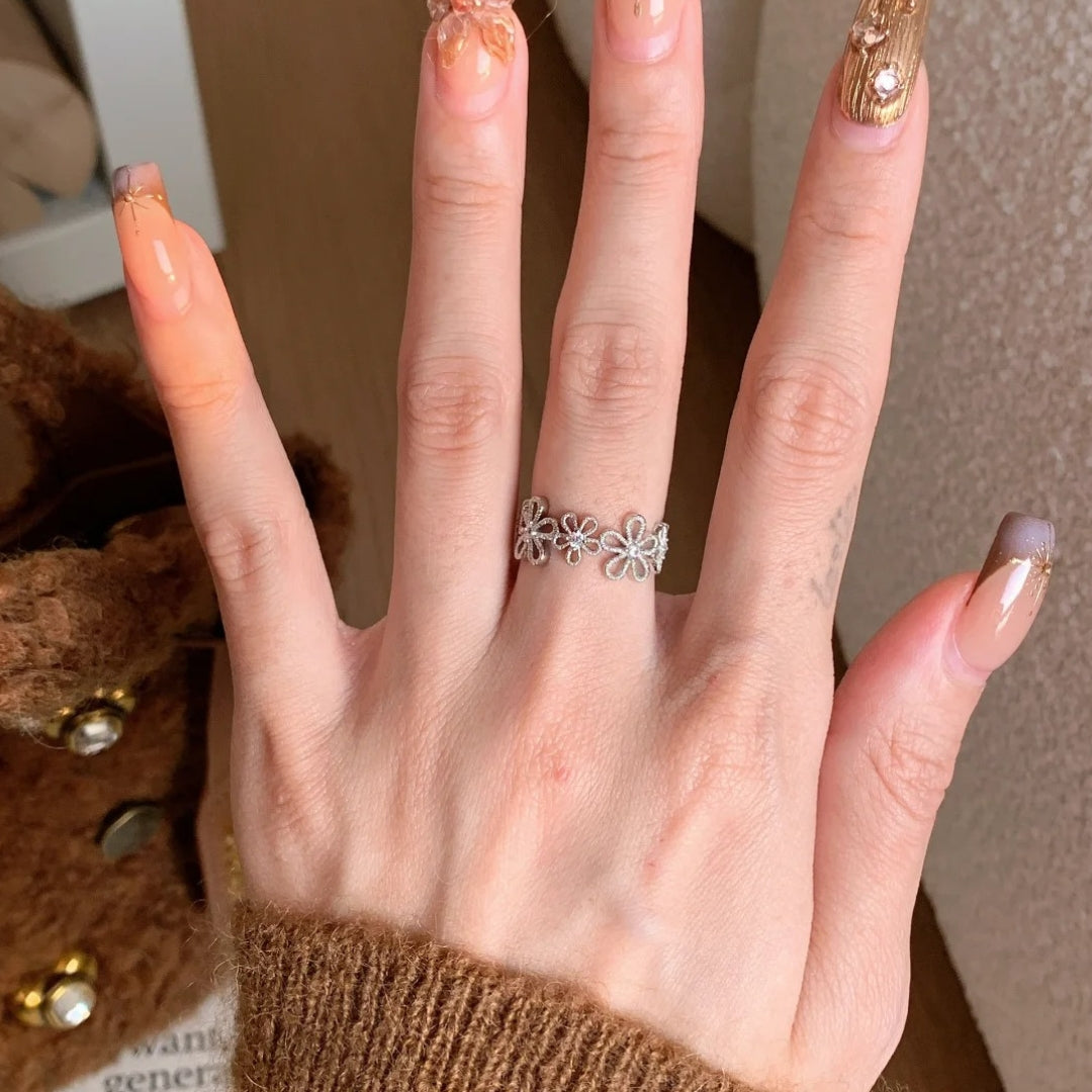 レースの花冠！ヴィンテージサテンリング